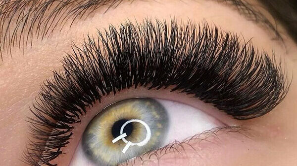 Formation cils volume russe